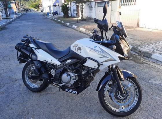 SUZUKI DL 650 V STROM SUZUKI DL 650 V STROM
